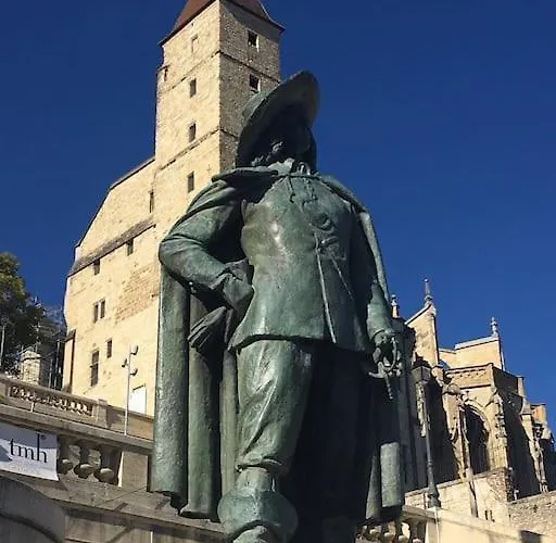 Maison De Rue: * Auch